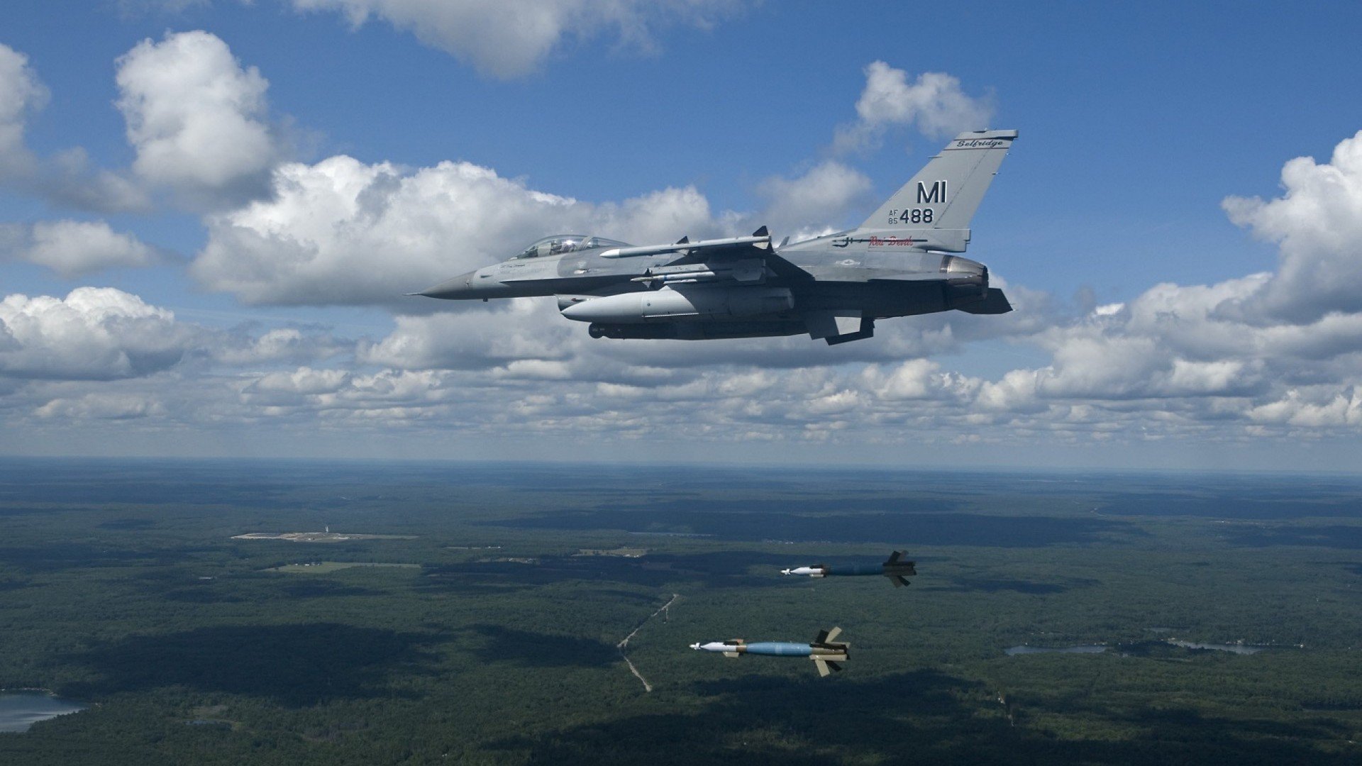 九游中国-安菲尔德的黄昏,当波兰铁骑碾过红色城墙,迪亚斯如何撕碎了一个时代